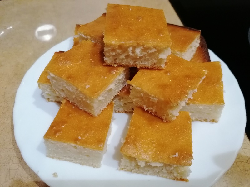 Joghurtos bögrés süti